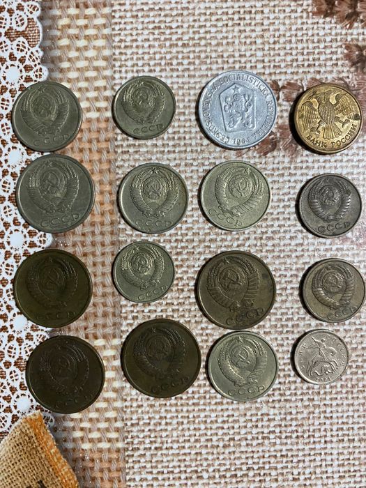 Продавам стари чужди монети