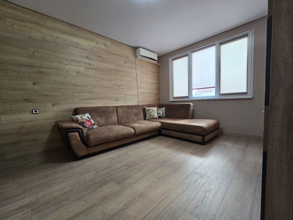 Продава се Двустаен апартамент в Добрич, Център - 67 кв.м за 800 €/кв.м - Снимка #4