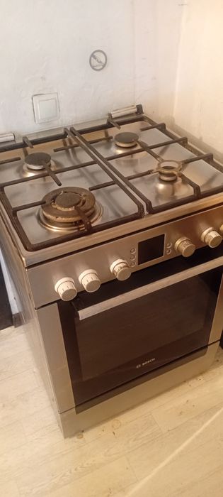 Продам газ плиту Bosch