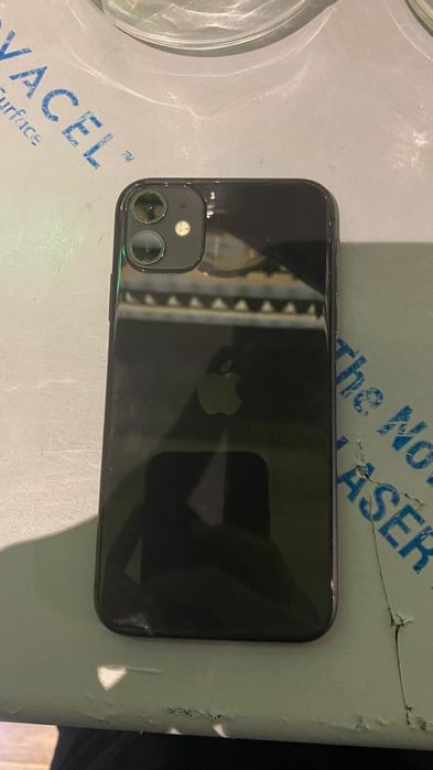 Iphone 11 128Gb в ремонте не было идеал