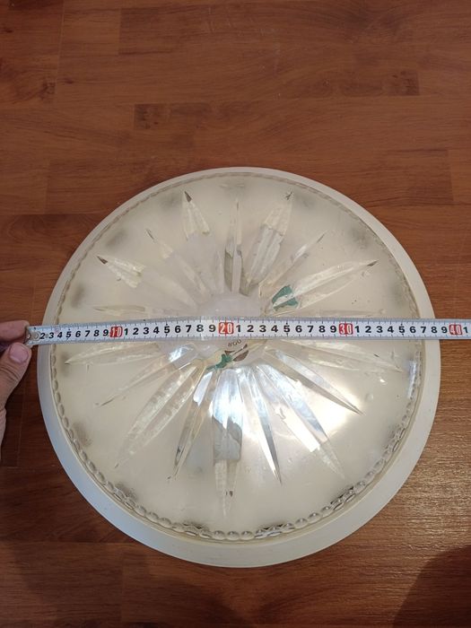 Срочно продам оригинал светильник