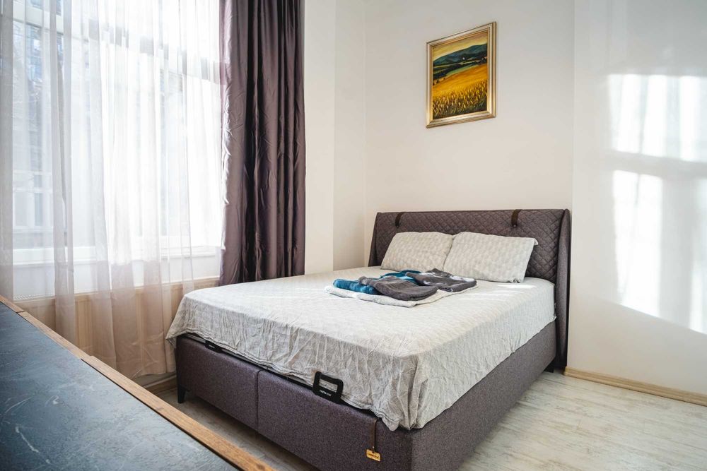 Продава се Тристаен апартамент в Русе, Център - 90 кв.м за 1417 €/кв.м - Снимка #3
