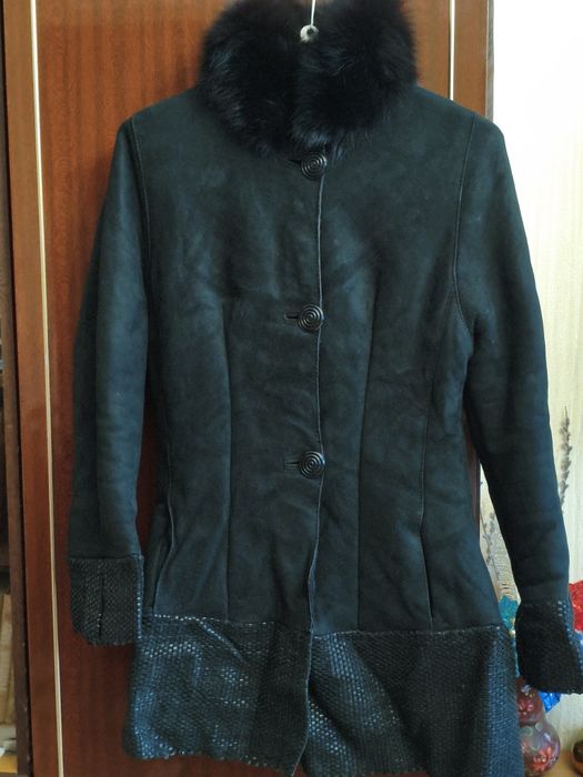 Дублёнка женская черного цвета