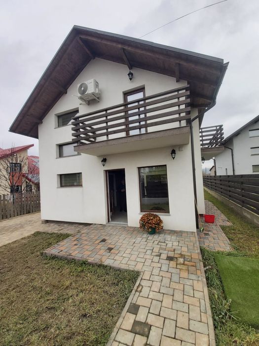 Închiriez Casă mobilată si utilată