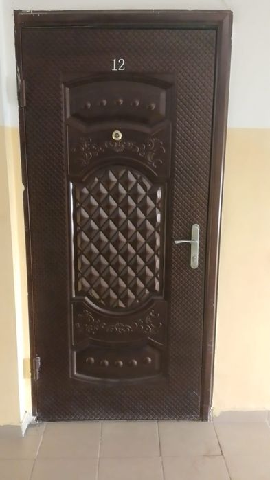 Дверь на входную