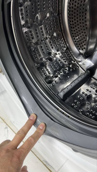 Продам стиральную машину LG
