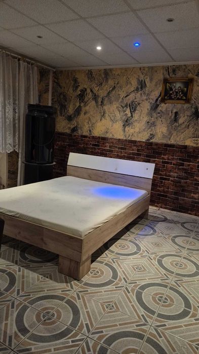 Închiriez parterul unei case pe bulevard, Satu Mare