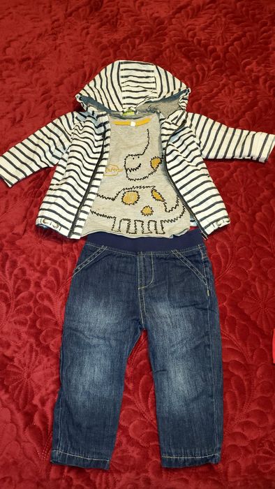 Lot Haine 6-9 luni pantaloni vesta tricou bluza hanorac caciula bebe