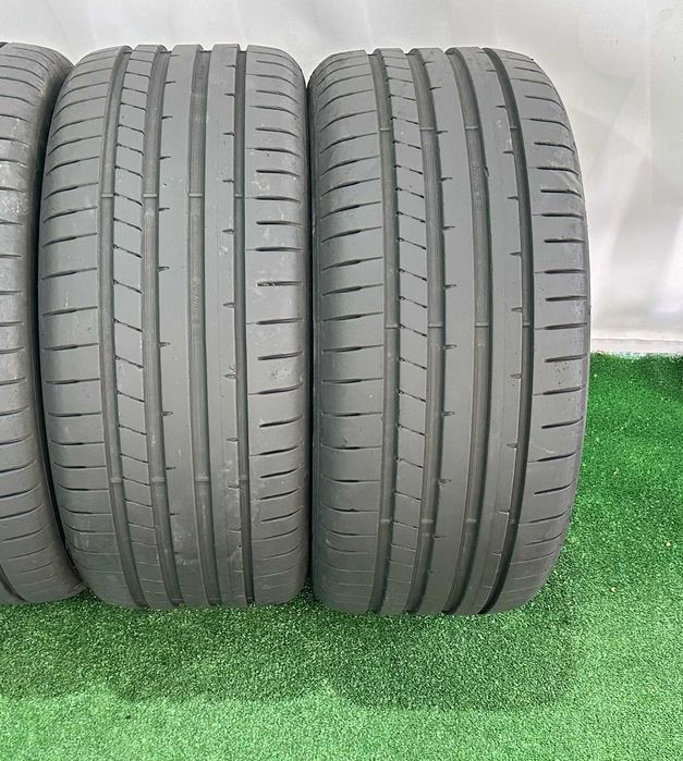 4бр 245/40r18 DUNLOP летни