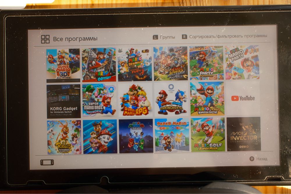 Продам Nintendo Switch 1gen + игры с аккаунтом + бонусы