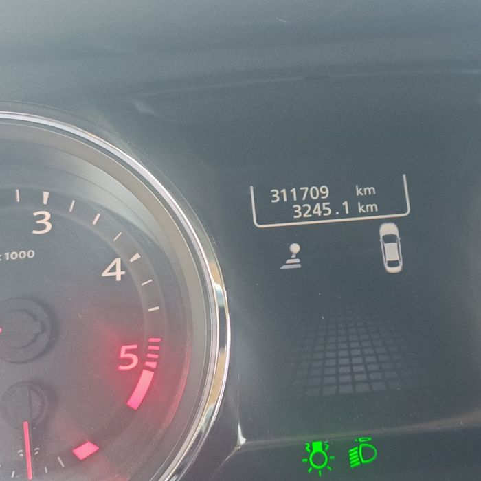 Renault latitude 2.0dci schimb cu duba