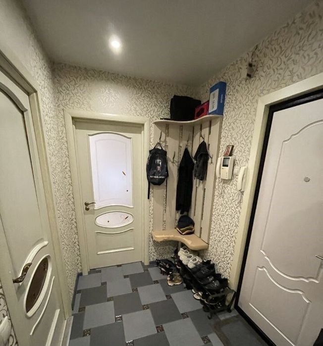 Сдам 2 комн Потанина 25