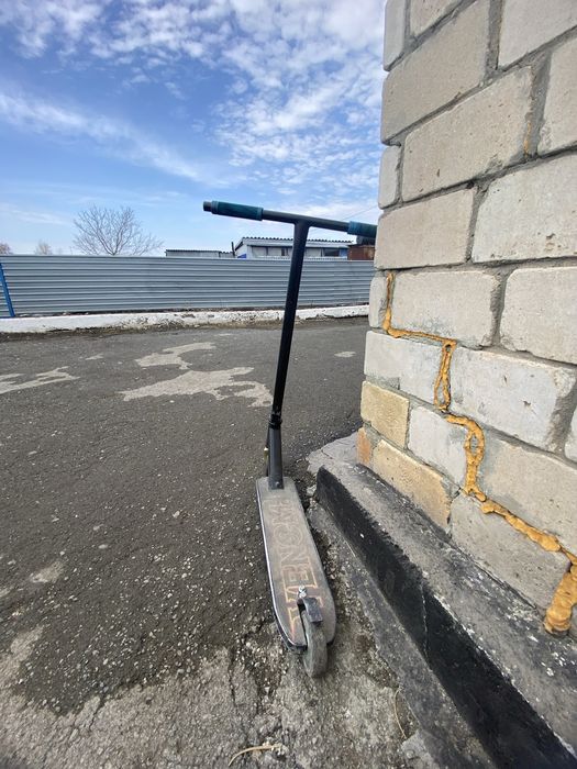 Продам самокат в хорошом састоянии