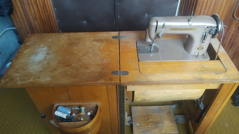 СРОЧНО ПРОДАЕТСЯ швейная машинка Подольск