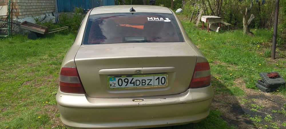 Опель Вектра Б 1.6 v16