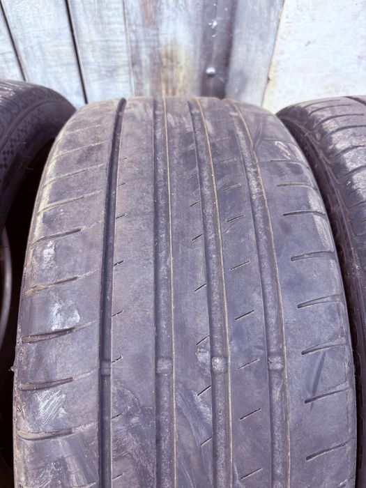 Anvelope 245 40 18 Vara dot2021