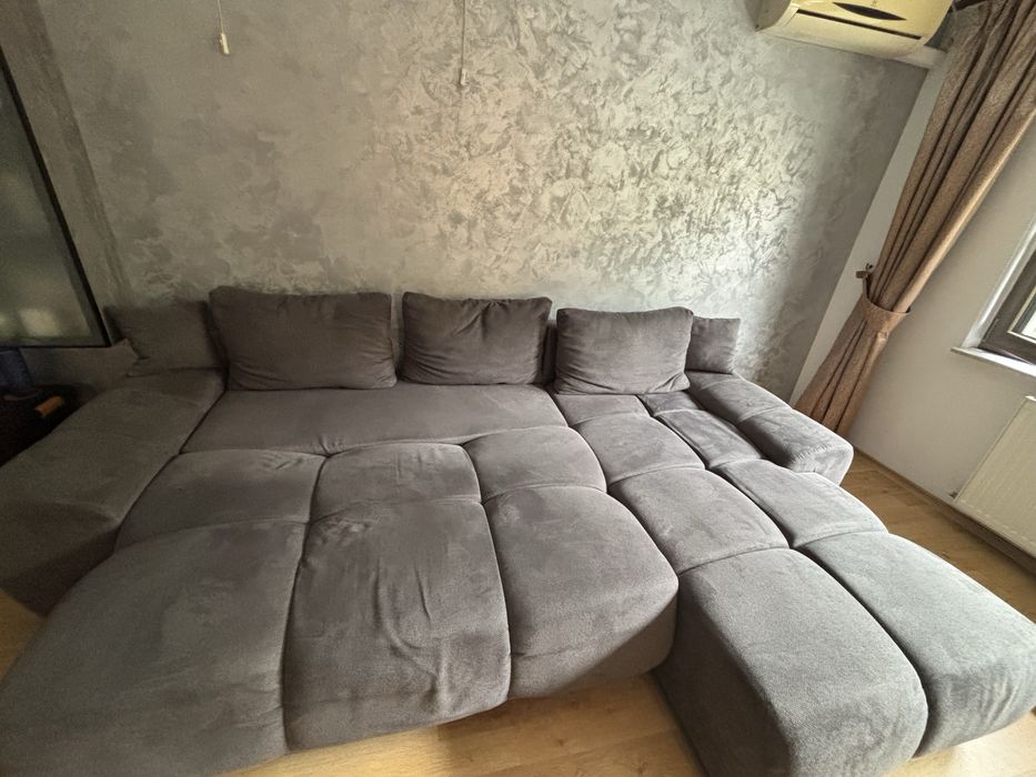 Vând colțar extensibil cu ladă depozitare .