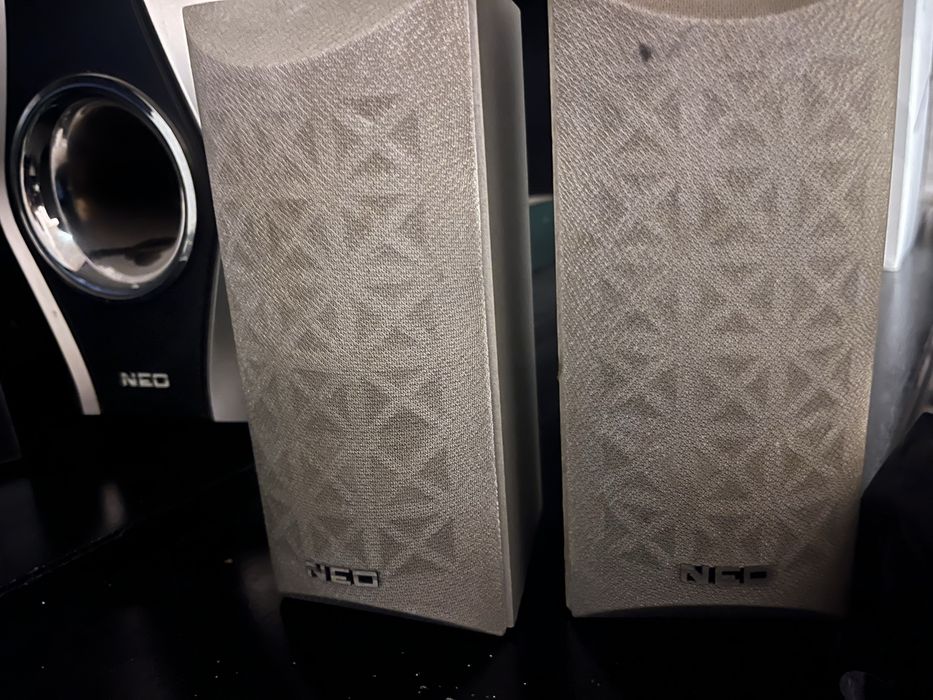 DVD player NEO и Тон колони