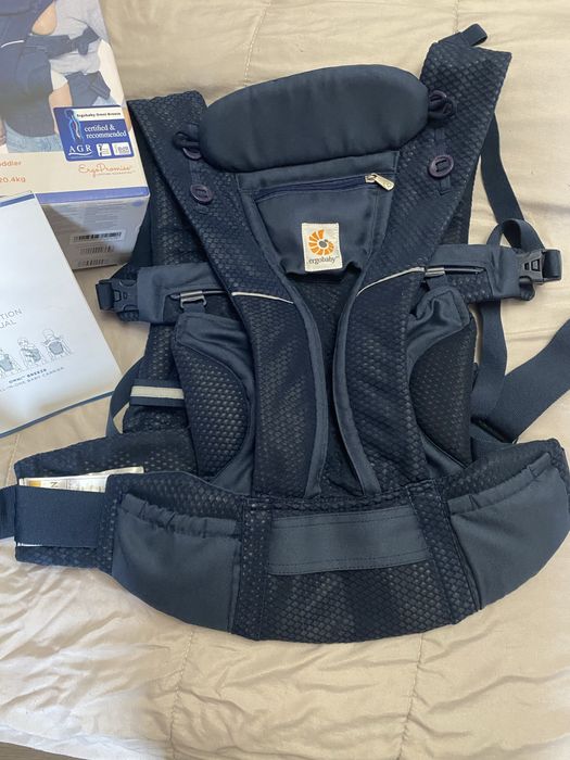 Ергономична раница Ergobaby Omni Breeze Midnight Blue