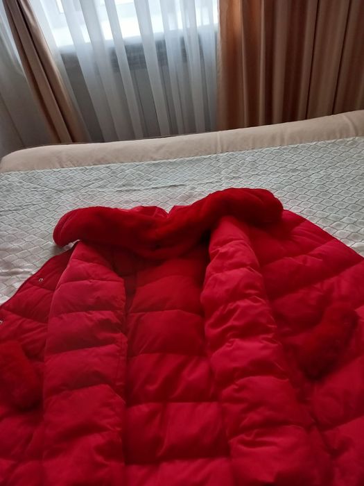 Продам пуховик зимний женский