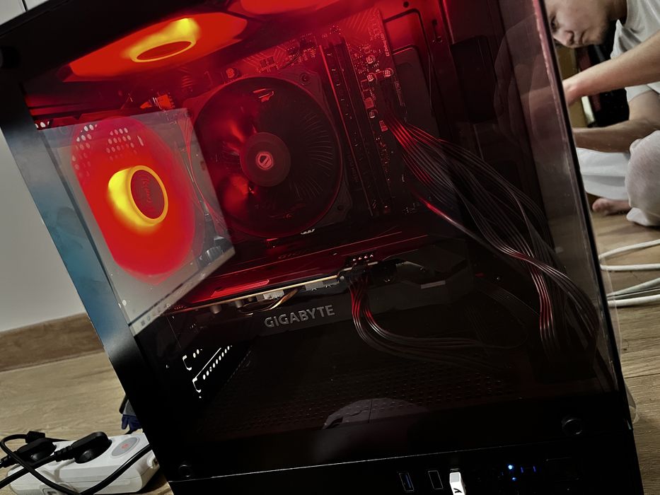 Продается системный блок компьютера