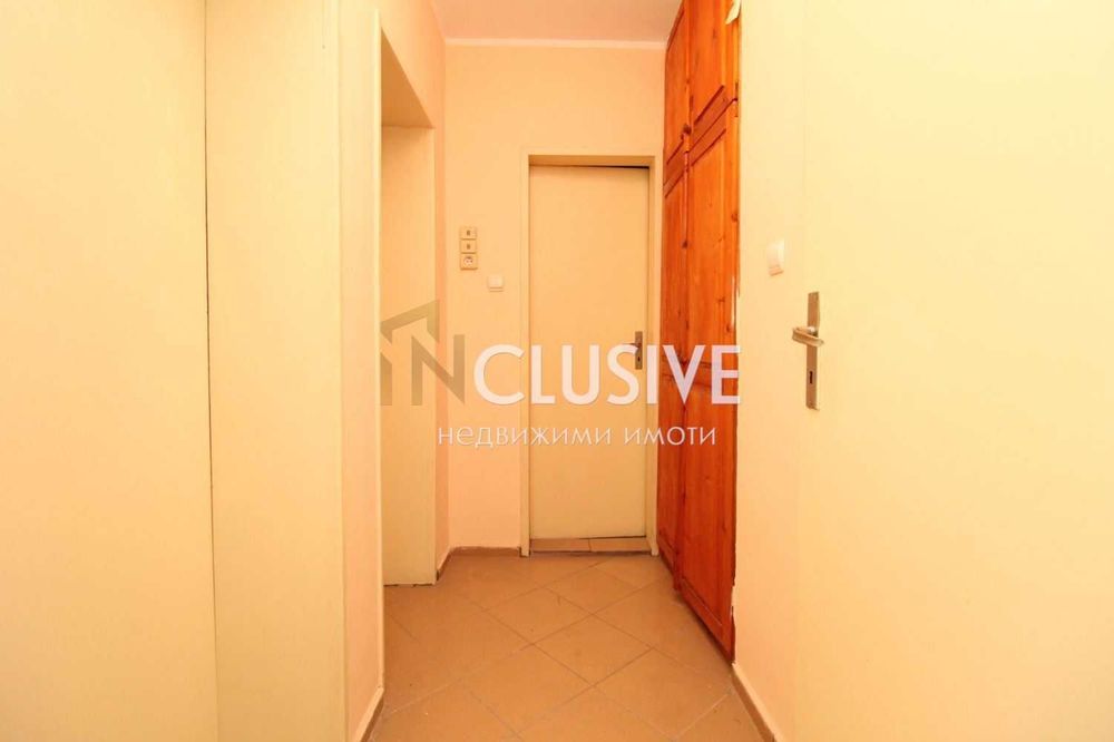 Продава се Тристаен апартамент в Пловдив, Каменица 1 - 100 кв.м за 1549 €/кв.м - Снимка #4