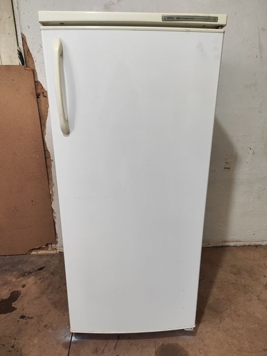 Холодильник рабочий