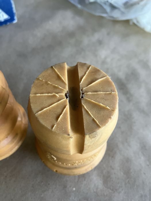 Новый комплект отбойников на bmw e39,e34