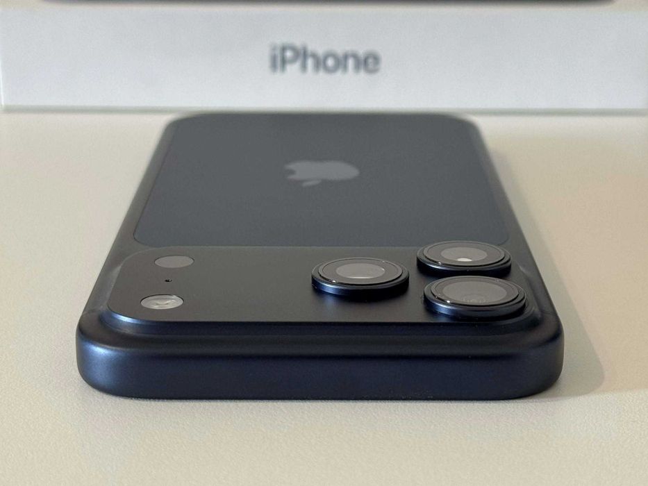 Бартер! НОВ! iPhone 17 Pro Max Deep Blue (Син) 6 Цикъла.