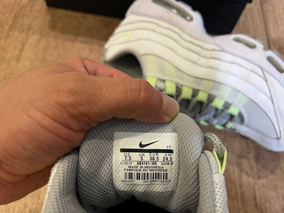 ОРИГИНАЛНИ *** Nike Air Max 95 " White Green Neon "