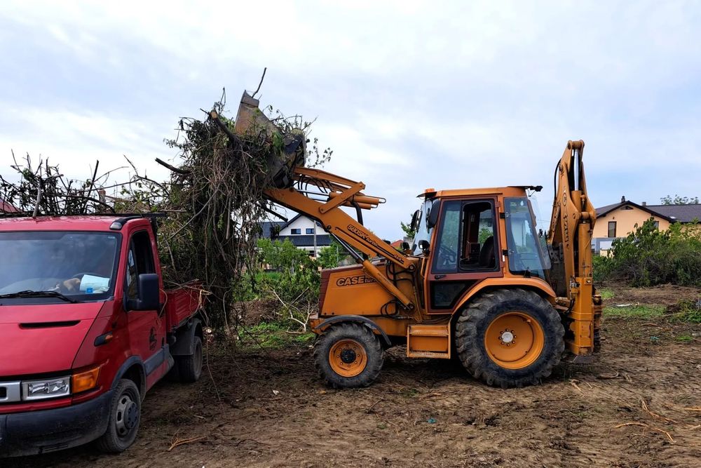 Case 580G Buldoexcavator 4x4 an 1995 5.300 ore, atac rapid, 2 cupe sapat 40/60,