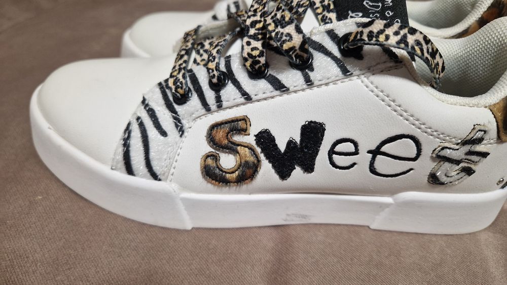 Adidași noi/moderni - fete 34