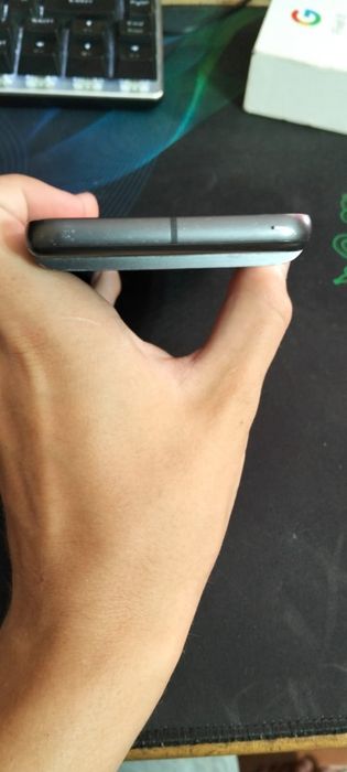 Смартфон Google Pixel 8