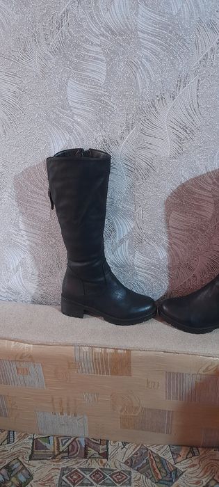 Продам сапоги36р-р