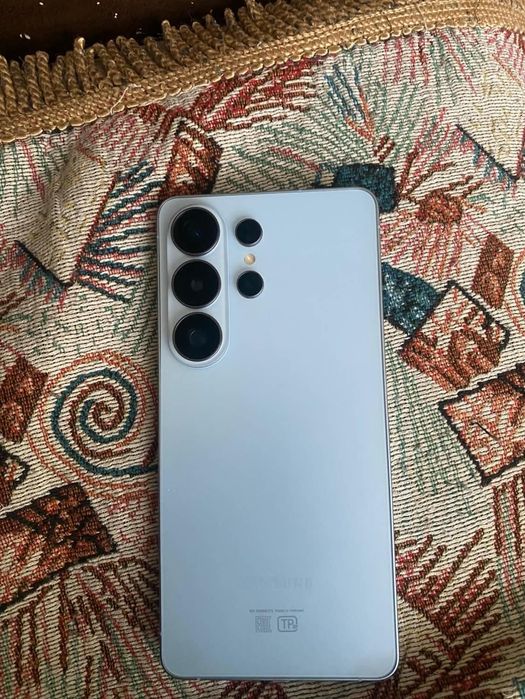 Продам samsung s26 yltra 256gb