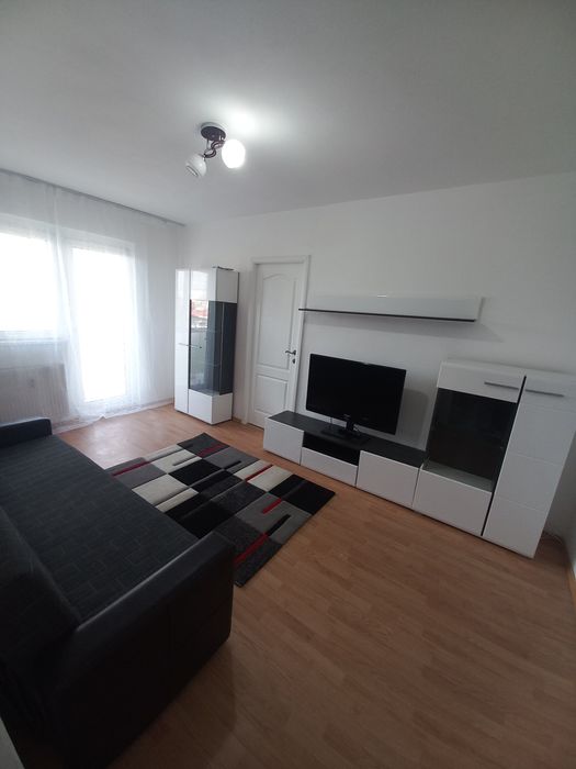 Inchiriez apartament cu 2 camere