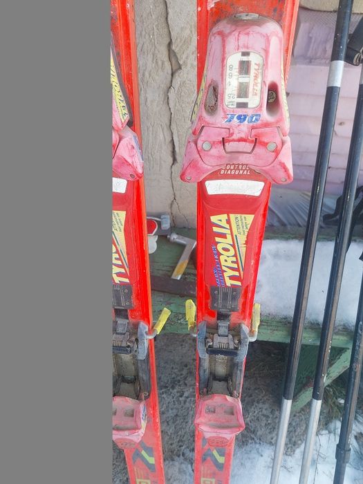 Schiuri fără clăpari