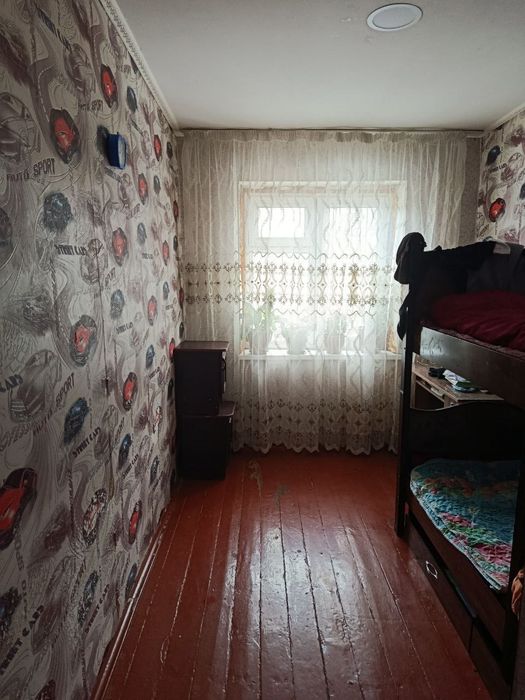 Уй сотилади Охангарон шахарда