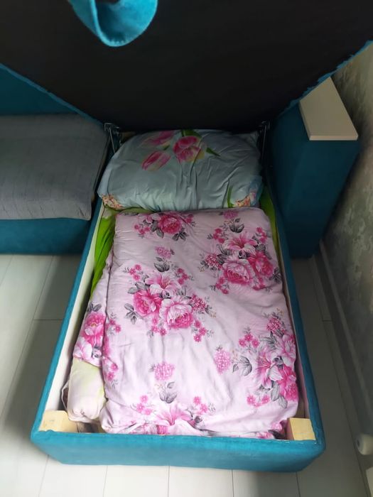 Продам диван    .