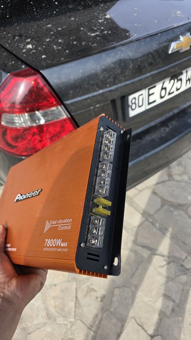 Pioneer uslitil 7800 watt 4 ta kanallik