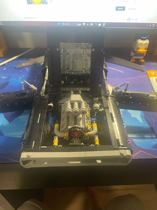Lego Tehnic:Don's Dodge Charger 42111,1077piese,10+,Fast & Furios