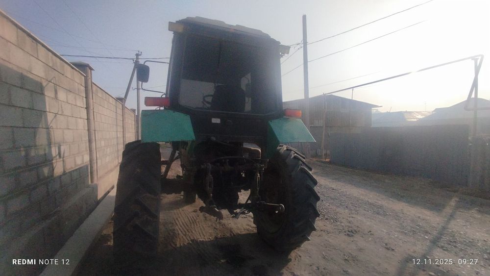 Трактор сотилади