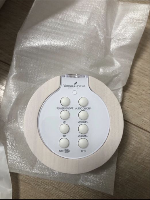 Difuzor Aria alb young living editie limitata