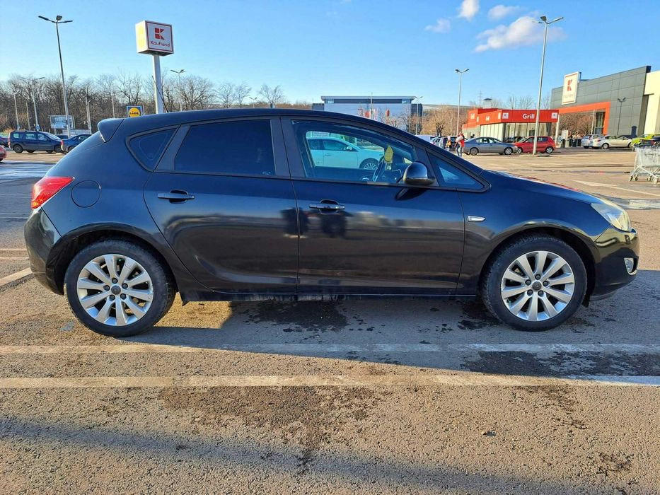 Opel Astra J 2012 110cp 1.7 CDTI