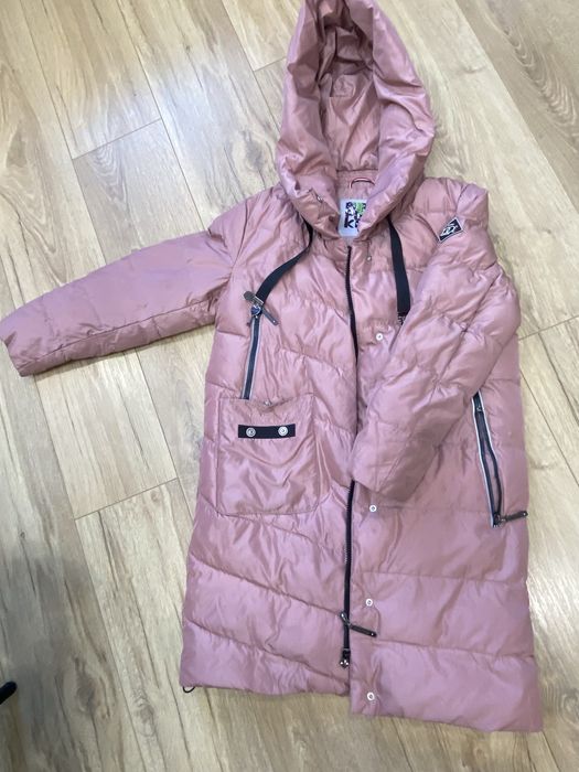 Продам куртку детскую