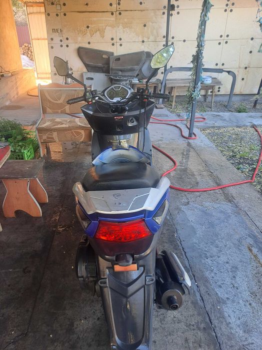 Продам скутер недорого