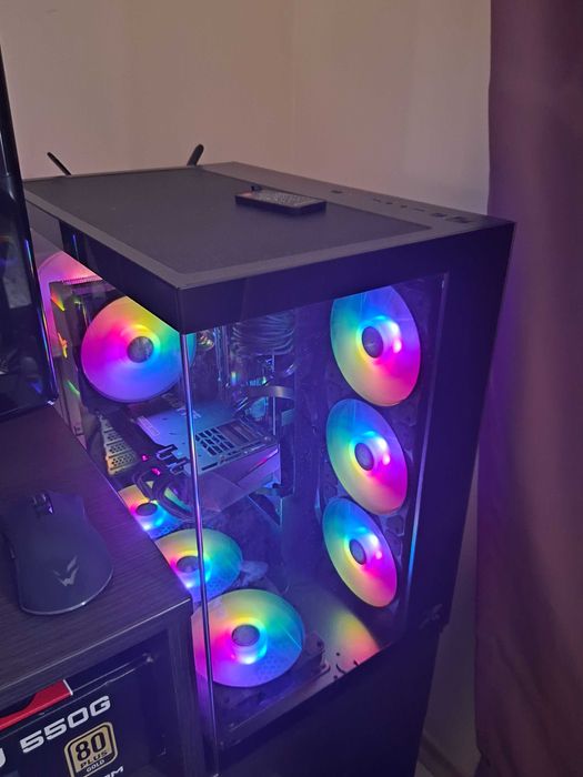 НОВО! Мощен геймърски компютър с 3070, i5 12400f, 32гб RAM и nvme ssd m2 wd sn770