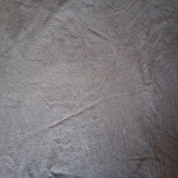 Юрган 180-120 и 5 плика за него. 4 чисто нови плика и 1 използва