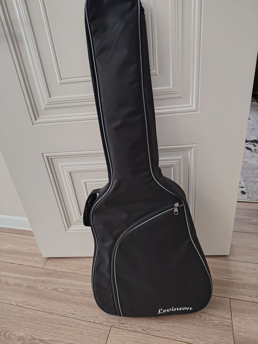 Акустическая гитара + чехол на нее
