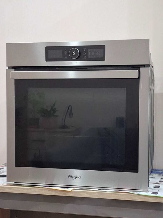 Фурна за вграждане Whirlpool AKZ9 6270 IX